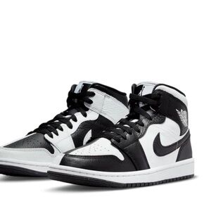 WMNS Air Jordan 1 Mid SE Homage